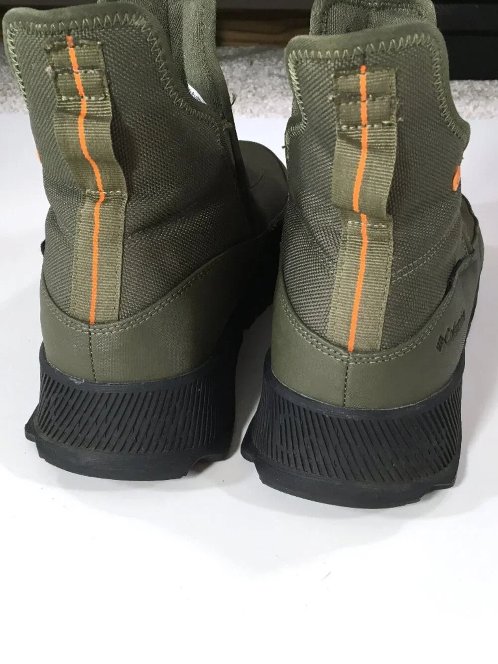 Columbia Hyper Boreal Metro Slip On Boots Mens Size 10.5 Green Waterproof BM4922